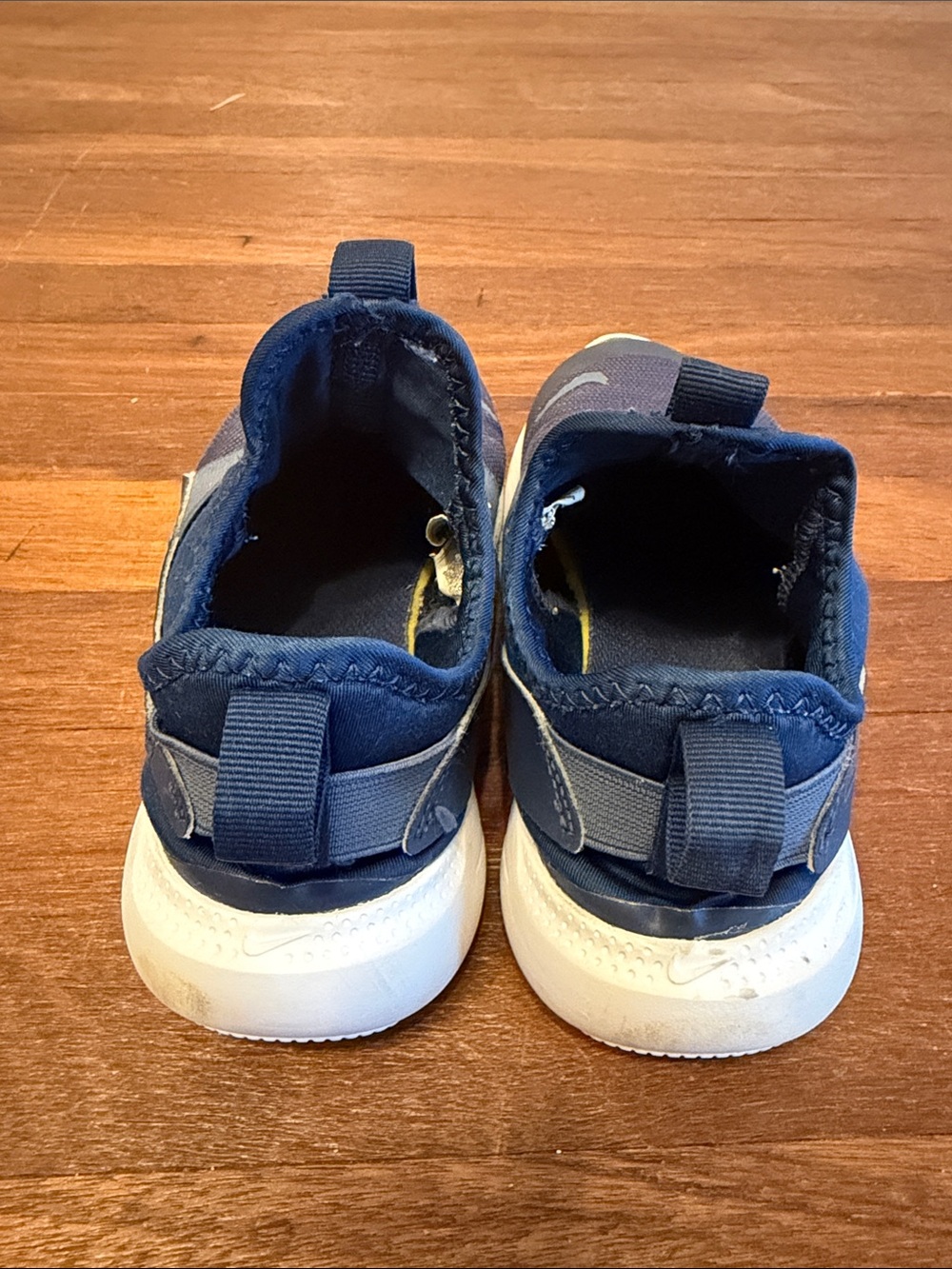 Nike Flex Runner 4 Big Kids' Running Shoes Athletic Navy Sneakers Size 4Y - Picture 4 of 11